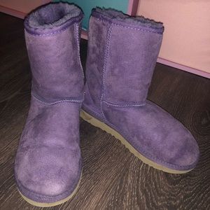 Purple uggs kids size 3 💜